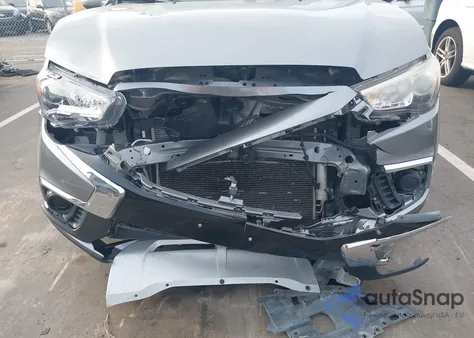 2018 Mitsubishi Outlander Sport 2.0 Es z USA, uszkodzony, nr VIN JA4AR3AU8JU012673